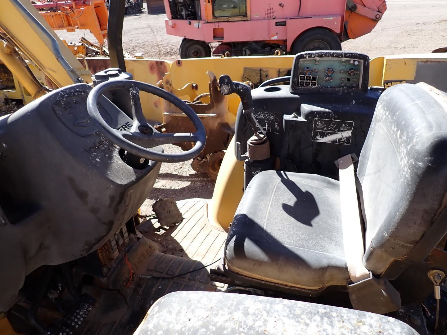 ./imagenes/INVOICE/2019/16546/RETROEXCAVADORAJOHN DEERE_110 (22).JPG